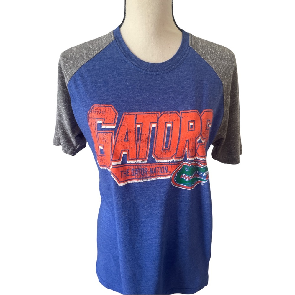Florida Gators Knights Apparel tee- baseball style. Size M.